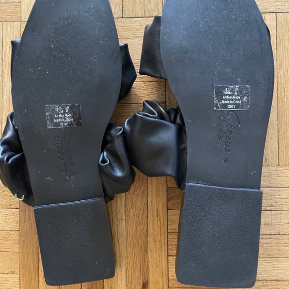 Slip-on Sandals Worn Once - Picture 2 of 2